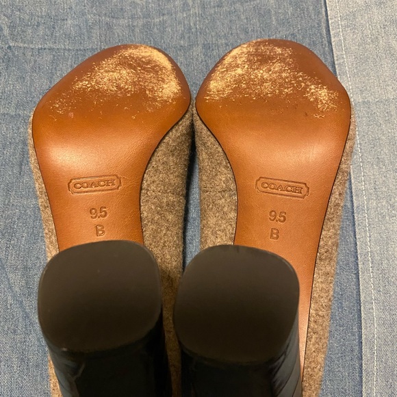 Beautiful Coach Ophelia Pumps - Picture 9 of 10